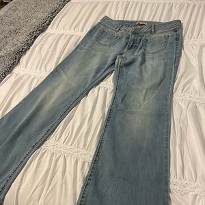 CABi Malibu Flare Light Wash Jeans #223 Sz 8